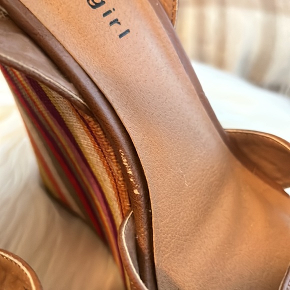 Madden Girl Womens Sandals tan and Wedge Heels Ankle Strap 7.5 - Picture 4 of 4